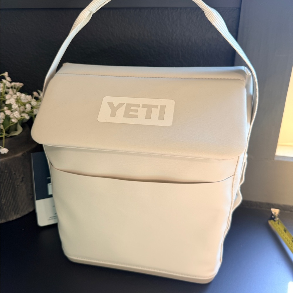 YETI Daytrip Lunch Bag